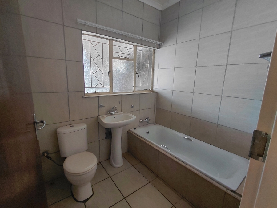 To Let 2 Bedroom Property for Rent in Meiringspark North West